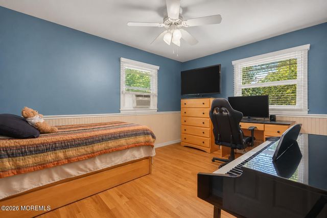 18 Wylie Terrace, Morganville, NJ 07751