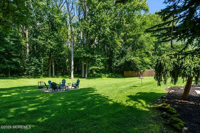18 Wylie Terrace, Morganville, NJ 07751