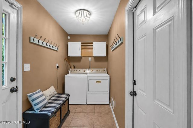 18 Wylie Terrace, Morganville, NJ 07751