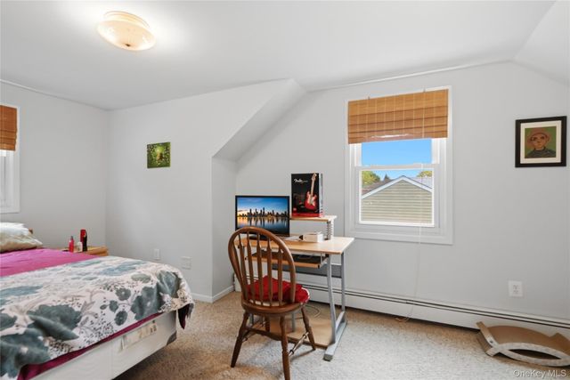 41 Lane Street, Lindenhurst, NY 11757