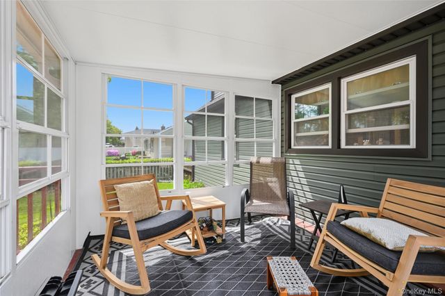 41 Lane Street, Lindenhurst, NY 11757
