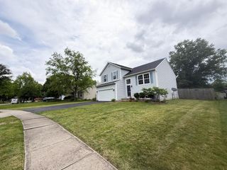 181 Barry Knoll Drive, Pataskala, OH 43062