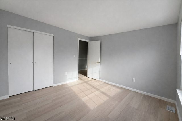 15 Nottingham Way, Franklin Twp., NJ 08873