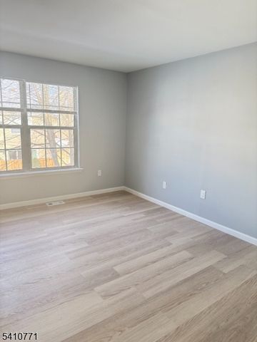 15 Nottingham Way, Franklin Twp., NJ 08873