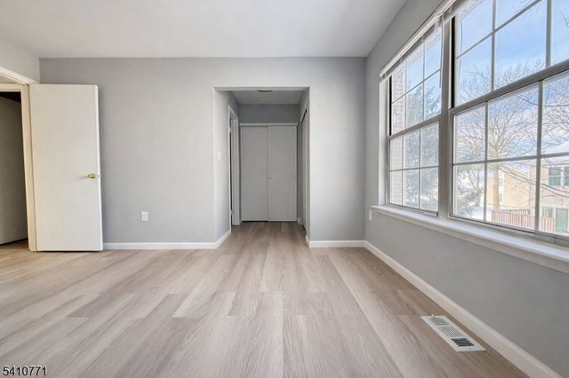 15 Nottingham Way, Franklin Twp., NJ 08873