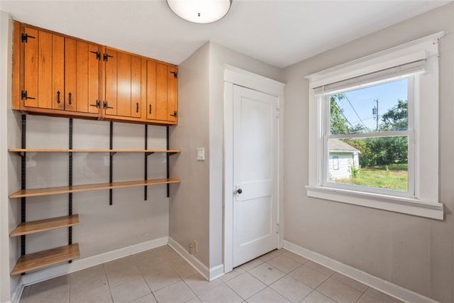 832 Daniels Street NE, Cedar Rapids, IA 52402