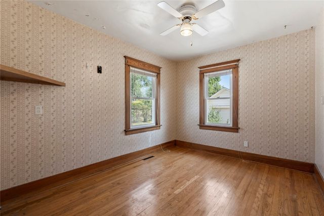 832 Daniels Street NE, Cedar Rapids, IA 52402