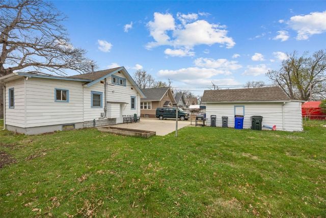 832 Daniels Street NE, Cedar Rapids, IA 52402