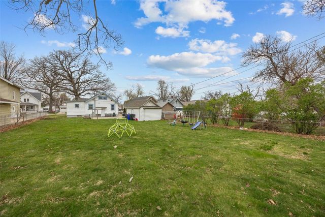 832 Daniels Street NE, Cedar Rapids, IA 52402