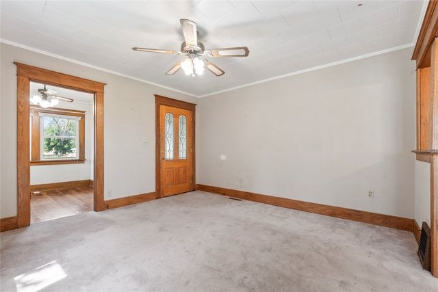 832 Daniels Street NE, Cedar Rapids, IA 52402