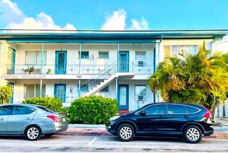 500 77th Street 3, Miami Beach, FL 33141
