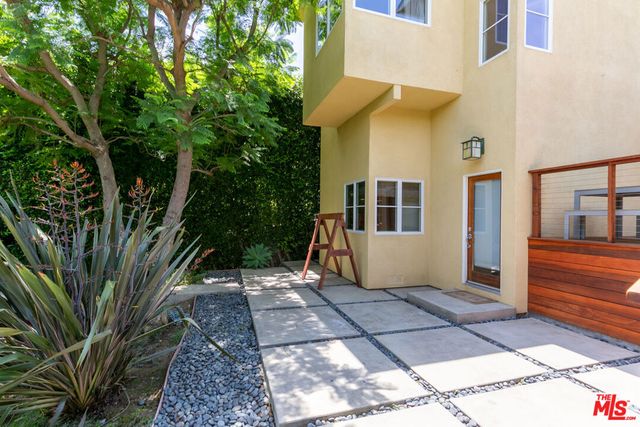 1530 S Sierra Bonita Avenue, Los Angeles, CA 90019