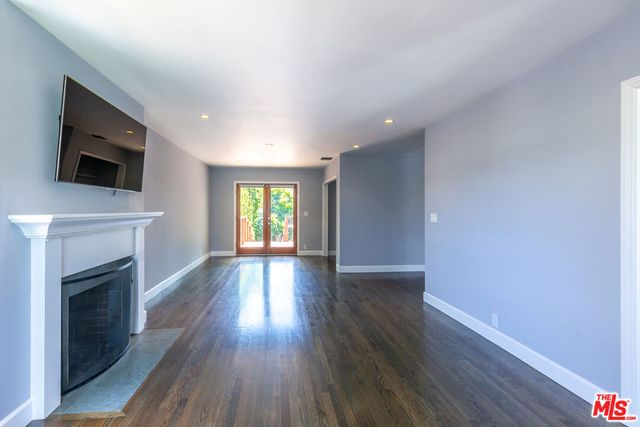 1530 S Sierra Bonita Avenue, Los Angeles, CA 90019