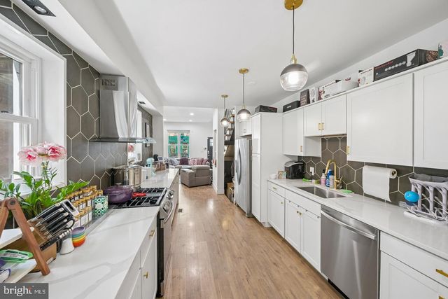 2540 W MONTGOMERY AVE, Philadelphia, PA 19121