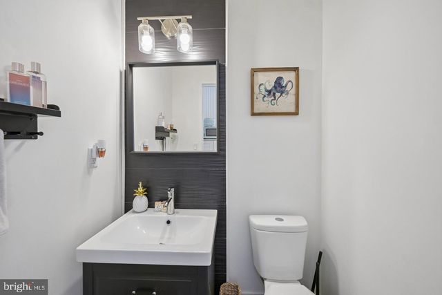 2540 W MONTGOMERY AVE, Philadelphia, PA 19121