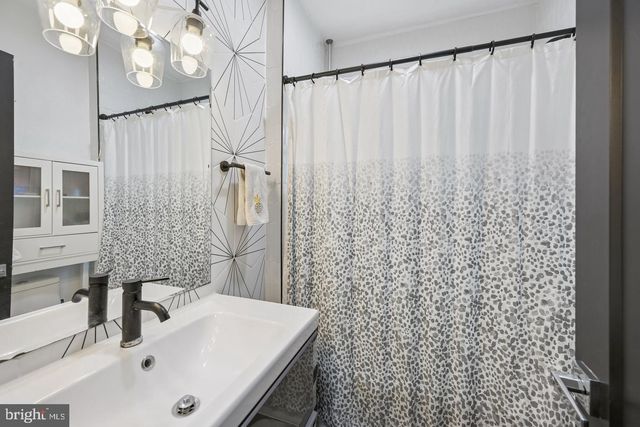 2540 W MONTGOMERY AVE, Philadelphia, PA 19121