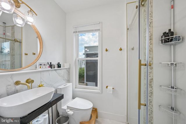 2540 W MONTGOMERY AVE, Philadelphia, PA 19121
