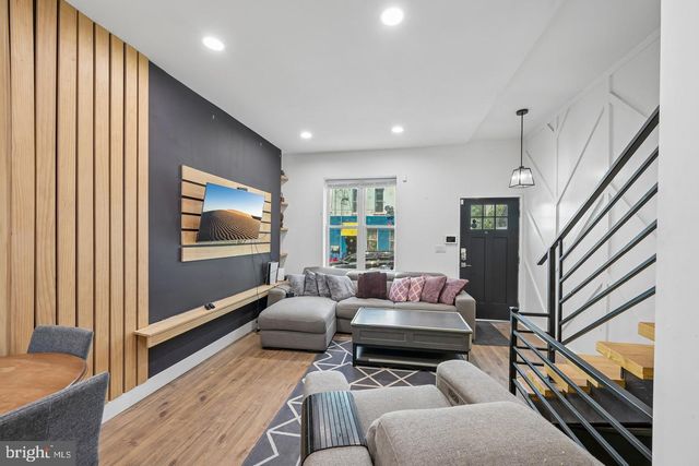 2540 W MONTGOMERY AVE, Philadelphia, PA 19121