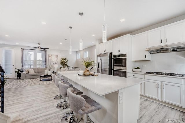 20970 E Quincy Drive, Aurora, CO 80015