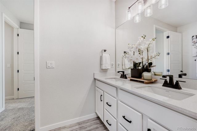 20970 E Quincy Drive, Aurora, CO 80015