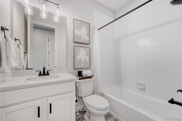 20970 E Quincy Drive, Aurora, CO 80015