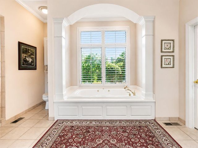 323 Whispering Hills Street, Hot Springs, AR 71901
