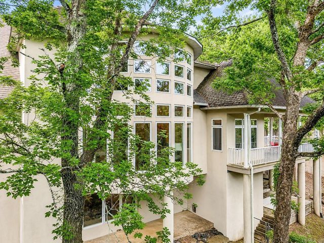 323 Whispering Hills Street, Hot Springs, AR 71901