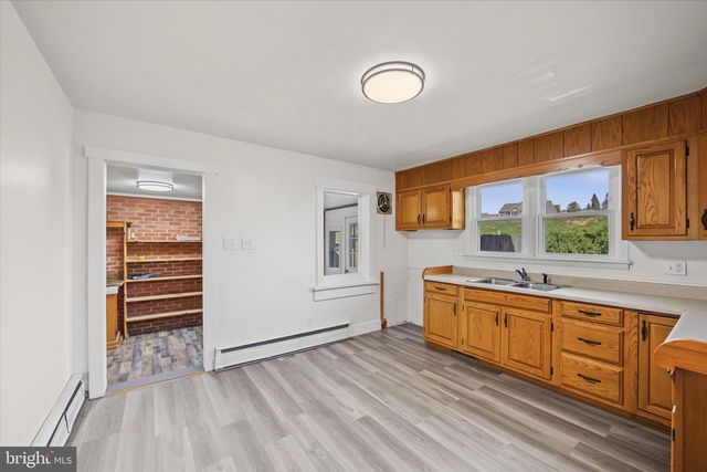 85 E COLLEGE AVE, Wernersville, PA 19565