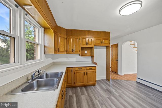 85 E COLLEGE AVE, Wernersville, PA 19565