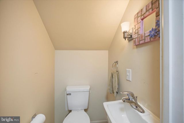 85 E COLLEGE AVE, Wernersville, PA 19565