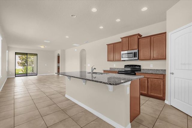 16073 PEBBLE BLUFF LOOP, Winter Garden, FL 34787