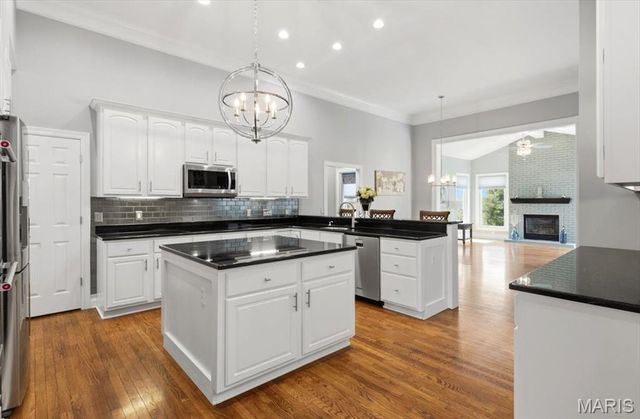 83 Saybridge Manor Parkway, Lake St Louis, MO 63367