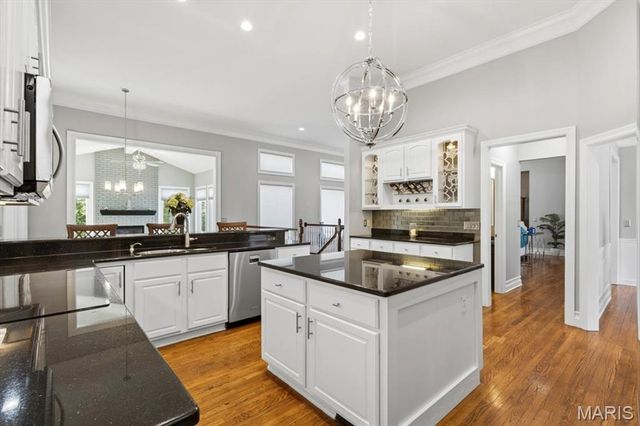 83 Saybridge Manor Parkway, Lake St Louis, MO 63367