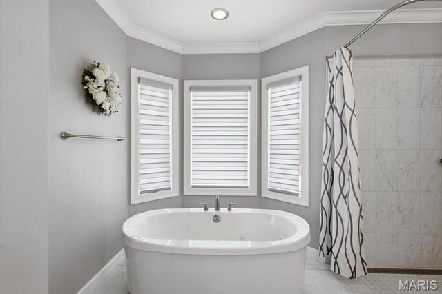 83 Saybridge Manor Parkway, Lake St Louis, MO 63367