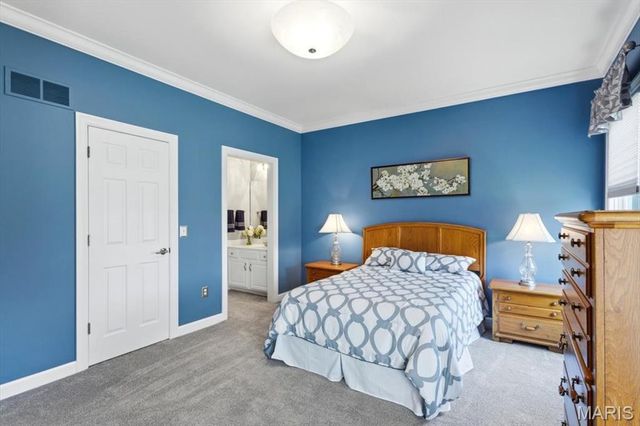 83 Saybridge Manor Parkway, Lake St Louis, MO 63367