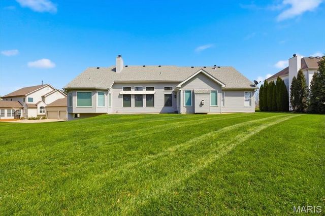 83 Saybridge Manor Parkway, Lake St Louis, MO 63367