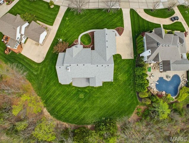 83 Saybridge Manor Parkway, Lake St Louis, MO 63367