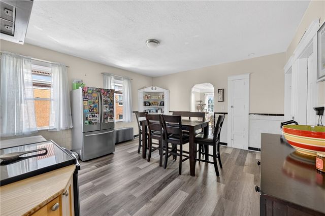 15 Vallone Road, Cranston, RI 02920