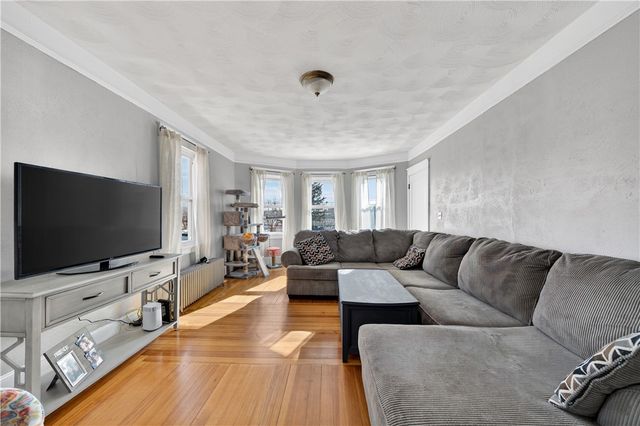 15 Vallone Road, Cranston, RI 02920