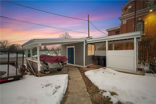 15 Vallone Road, Cranston, RI 02920