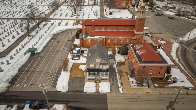 15 Vallone Road, Cranston, RI 02920