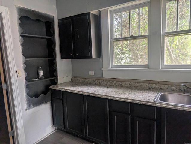 809 Austin Street, Camden, AR 71701