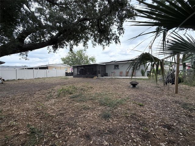 105 MARGARET STREET, Auburndale, FL 33823