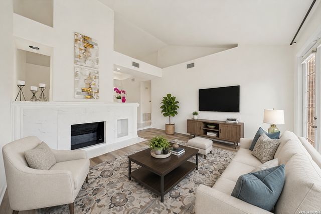 27 Villa Jardin, San Antonio, TX 78230