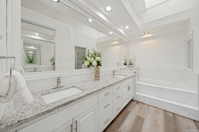 27 Villa Jardin, San Antonio, TX 78230