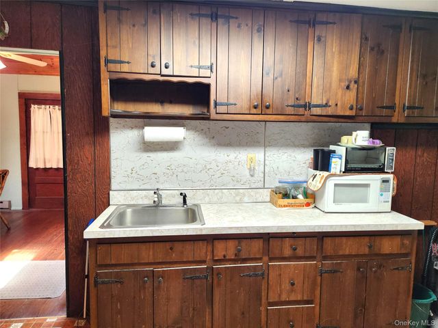 24 Eldridge Street S, Smallwood, NY 12778