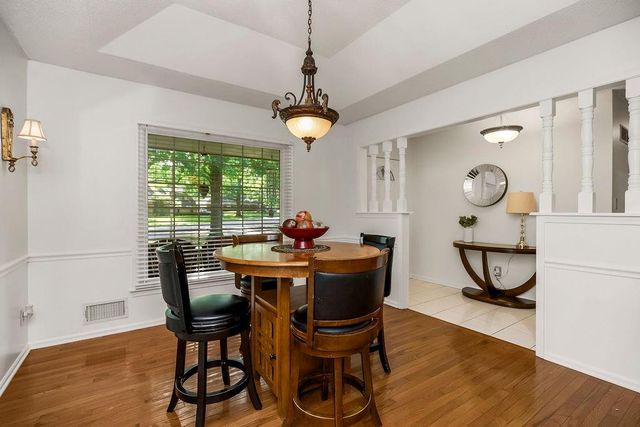 1801 NE Abbey Lane, Lee's Summit, MO 64086