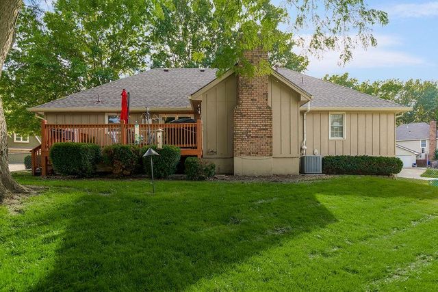 1801 NE Abbey Lane, Lee's Summit, MO 64086
