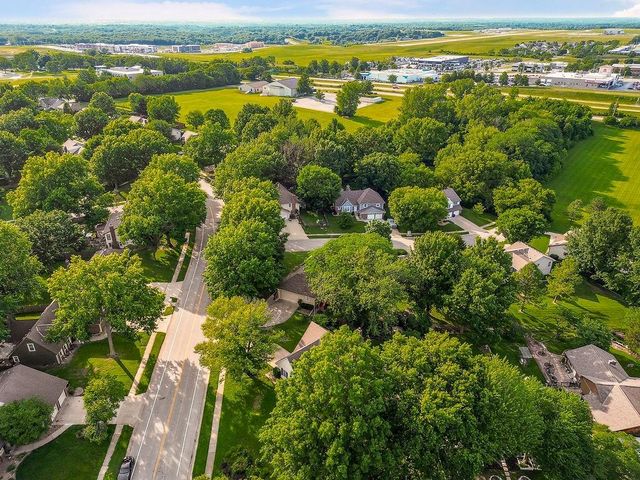 1801 NE Abbey Lane, Lee's Summit, MO 64086