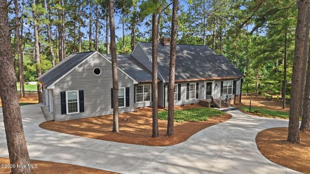 116 Oxford Court, West End, NC 27376